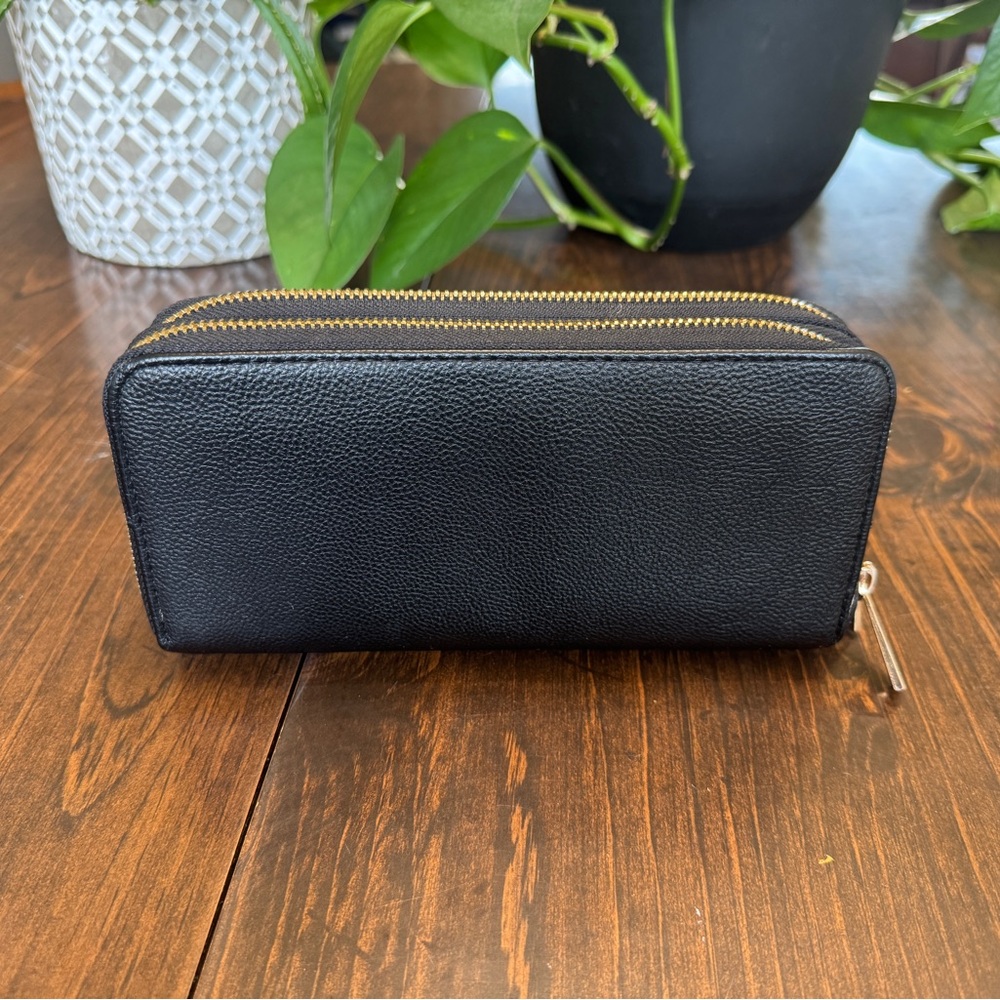 Black Leather Zip Wallet